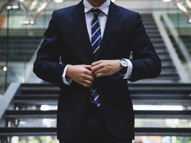 The Singapore Personalised Employment Pass or PEP is a special type of employment pass that is not tied to a specific employer.