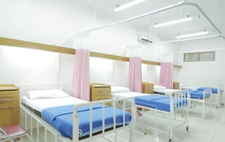 Singapore healthcare for expats 2026 hospital stethoscope