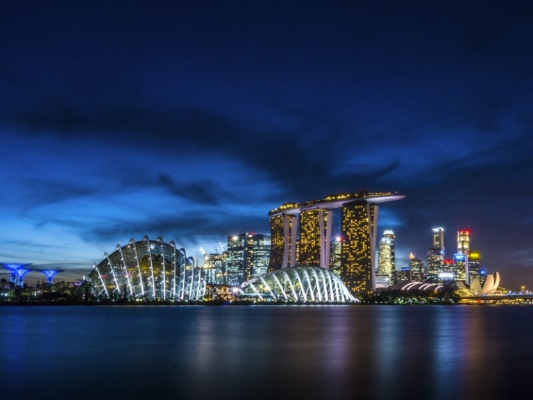 Marina Bay Sands and Singapore’s waterfront at night