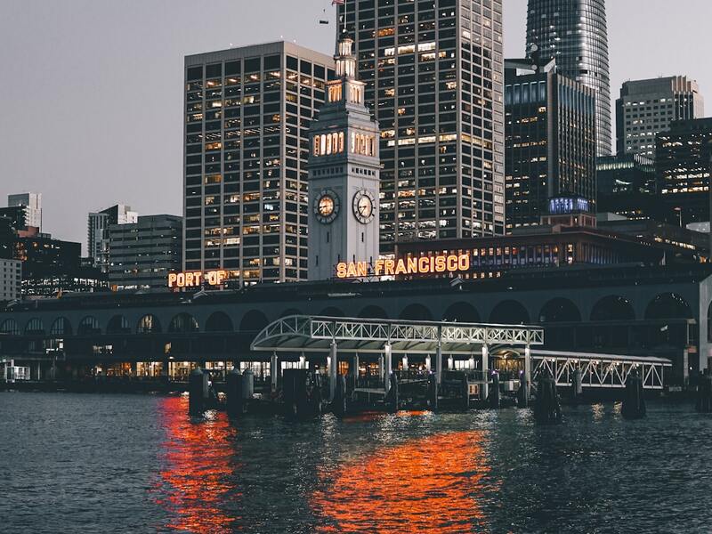 Singapore vs Sydney 2026 city skyline comparison expat career