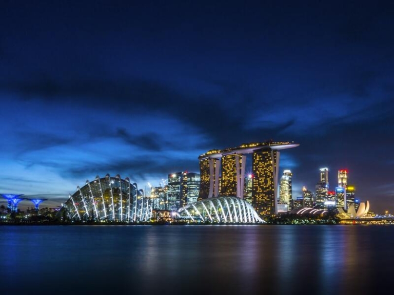 Singapore vs Hong Kong for professionals 2026 comparison