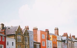 London to Singapore finance professional relocation 2026 - EP, tax and housing guide