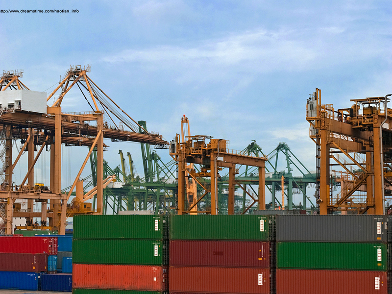 Shipping household goods to Singapore by sea freight from the Port of Singapore