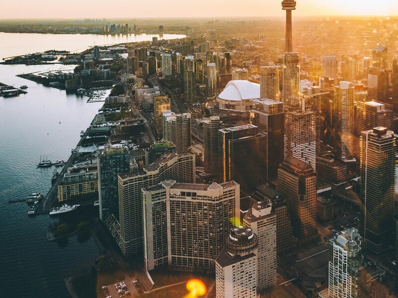 Toronto to Singapore relocation guide 2026