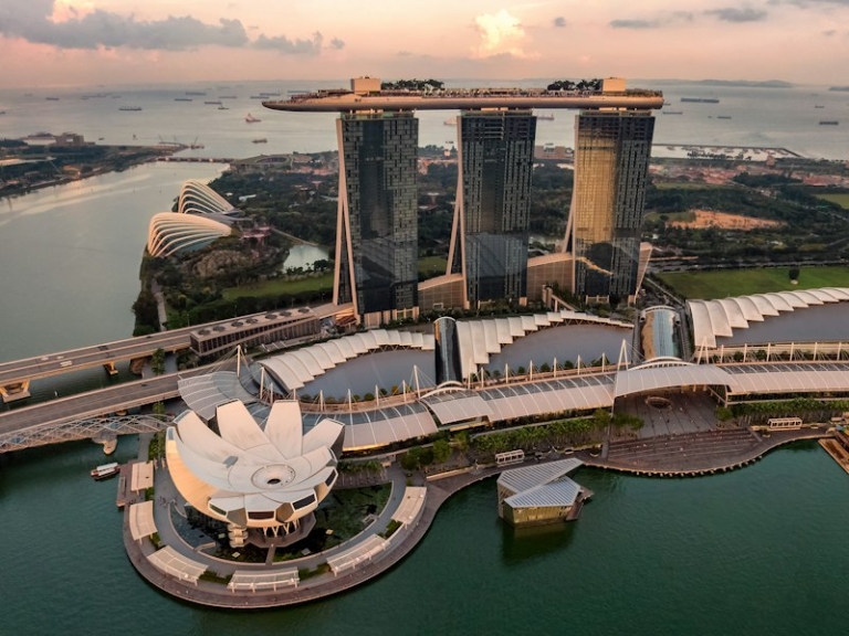 Marina Bay Sands and the Singapore skyline, illustrating a Singapore citizenship application